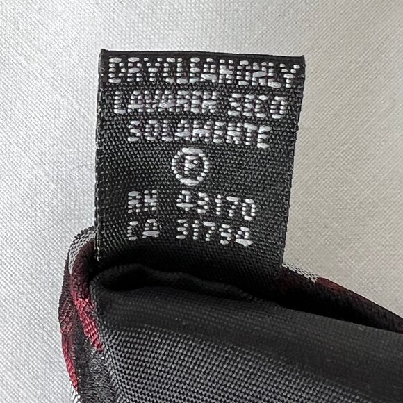 Van Heusen Neck Tie, 100% Silk, Handmade, Dark Red, Gray and Black, EUC - Picture 7 of 9